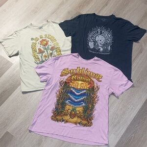 Size Large Graphic Tee T-Shirt Bundle